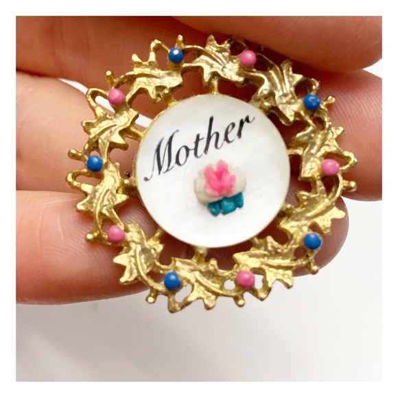 Vintage MCM mother of pearl “mother” pink blue gold round brooch pin - Picture 7 of 7